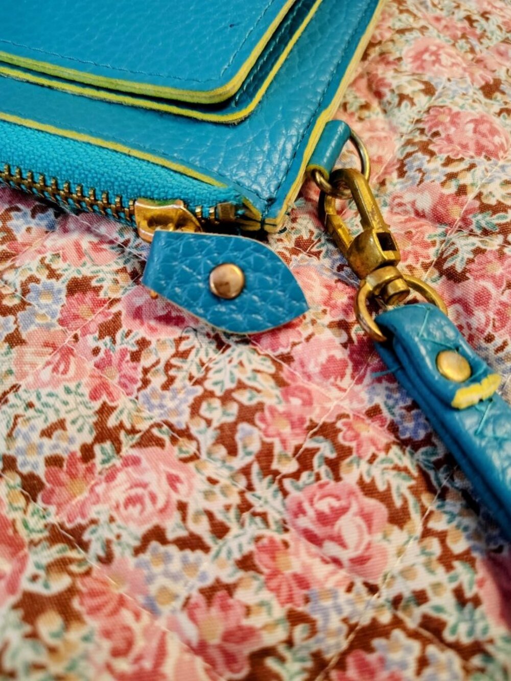 NWOT Turquoise Yellow Faux Pebbled Leather Wallet - Picture 6 of 12